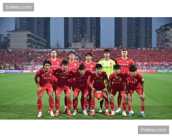 阿马杜跑动数据跻身联盟前三，铜梁龙免签老将成防守屏障